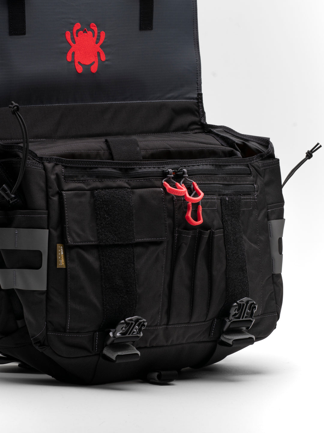 Spyderco X Vanquest® Envoy-17™ Messenger Bag BG02Internals-3