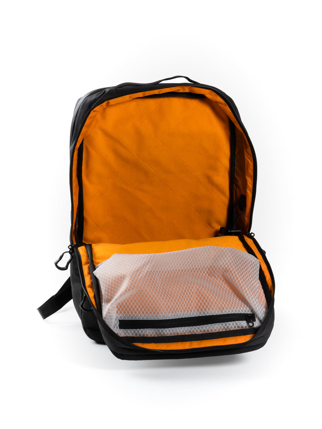 Spyderco X Vanquest® Addax-25™ Backpack BG04MainPocket_93937e18-3a58-4084-ae65-d9050ea51fdb