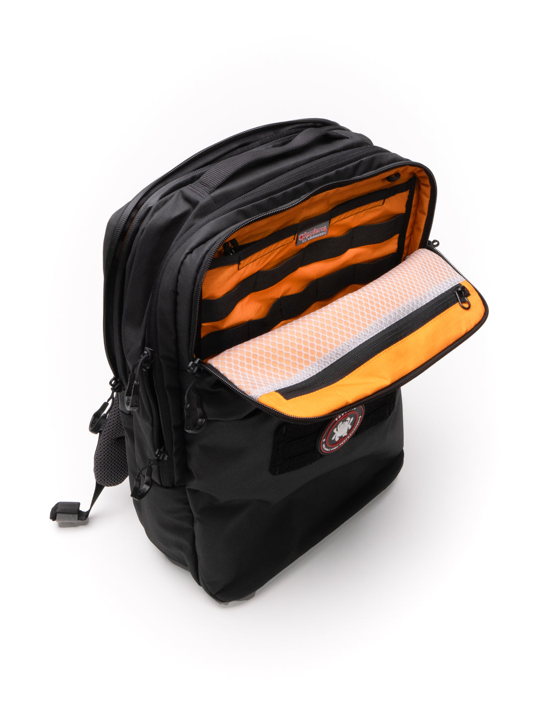Spyderco X Vanquest® Addax-25™ Backpack BG04Top-FrontPocket_002a7934-127f-44a7-9181-1dba8c8c84b0