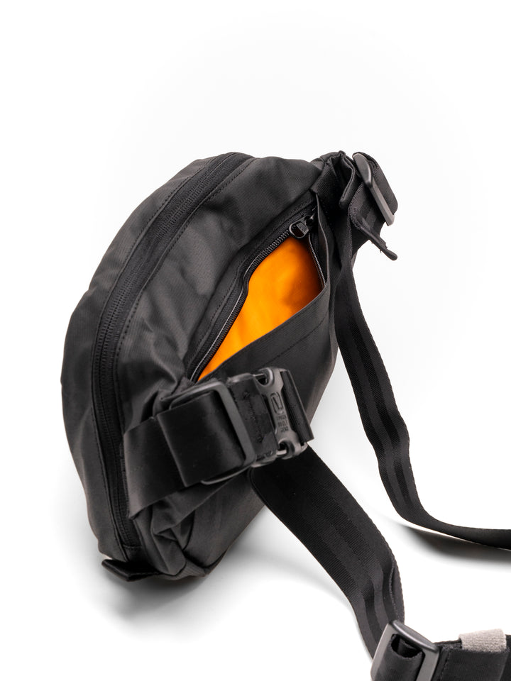 Spyderco X Vanquest® Dendrite™ Large Sling Bag BG06Internals-4_93c7b45d-717e-4e4a-af1e-7c56cefc5103