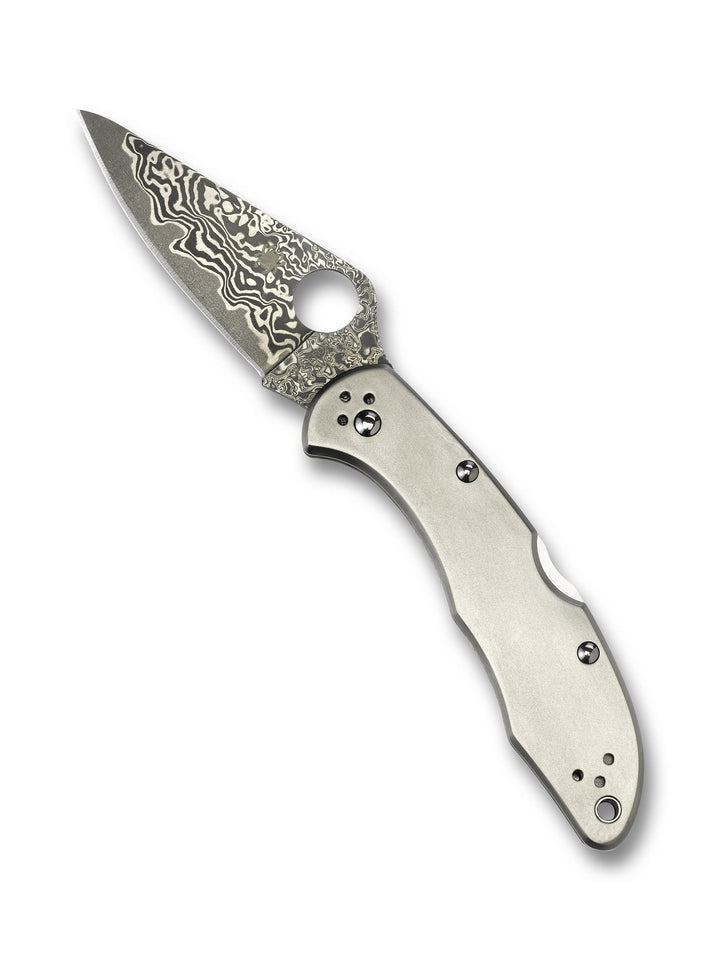 Delica® 4 Titanium Damascus C11TIPD_Open