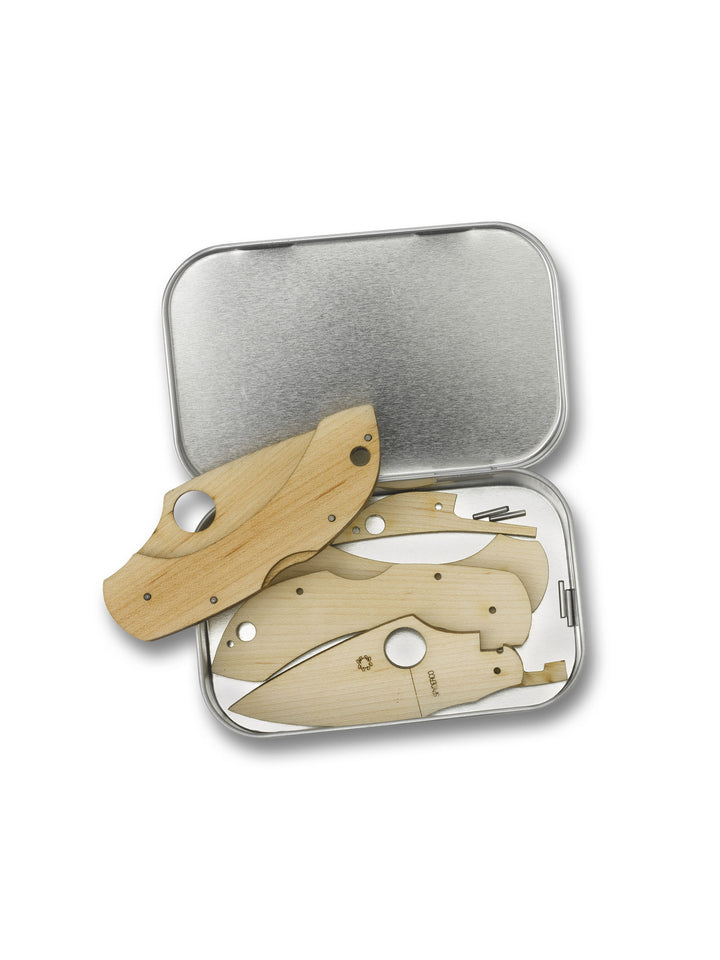 Spyderco Wooden Knife Kit WDKIT1_Open